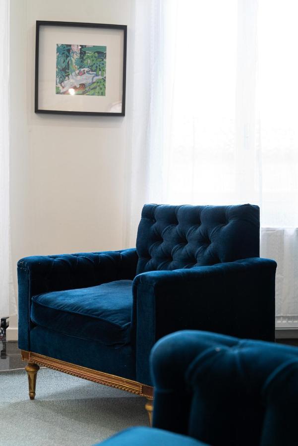 אתונה Spacious & Artistic Retro 2Bd Apt With Sauna מראה חיצוני תמונה